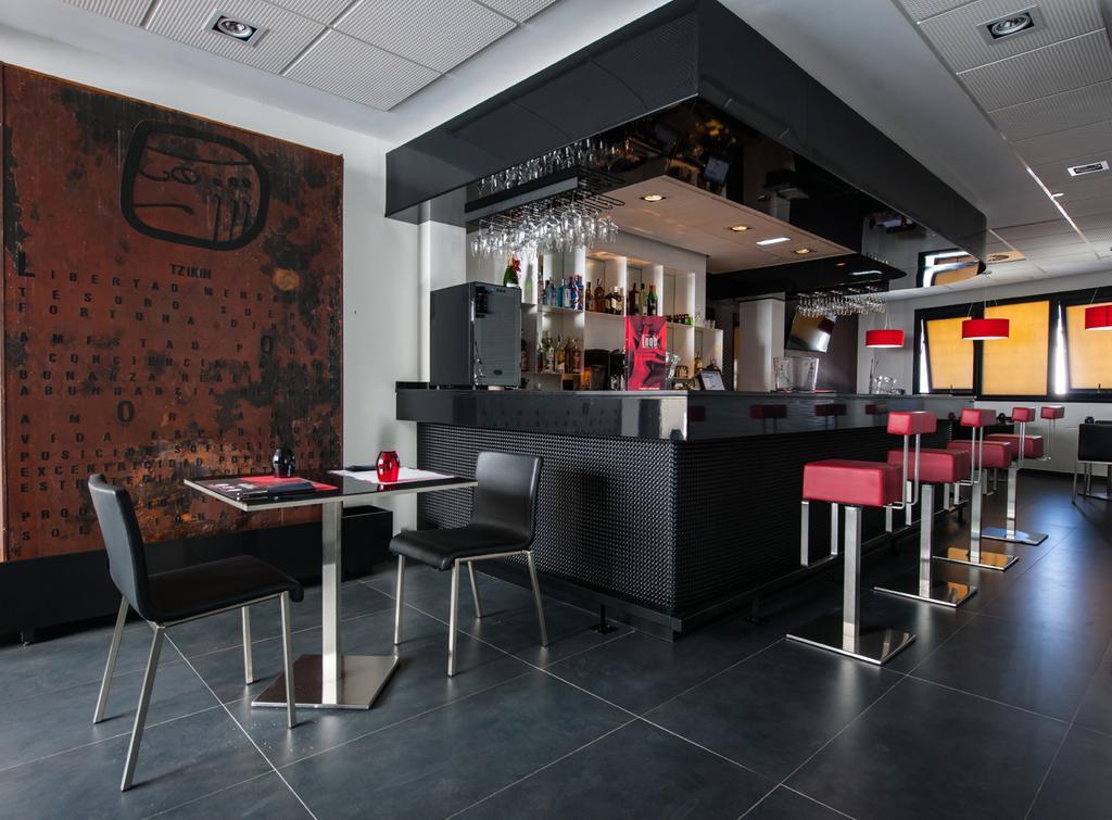 Hotel Loob Madrid (Adults Only) توريخون ذي أرذوث المظهر الخارجي الصورة